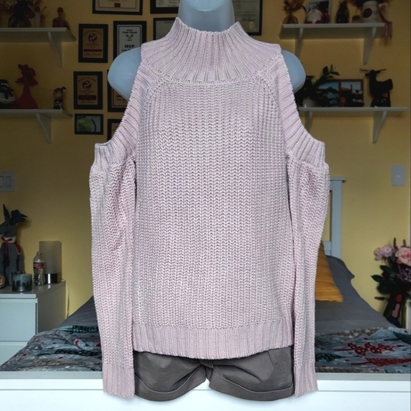 NWT Tea & Cup Cute Cold Shoulder Sweater - Picture 3 of 12